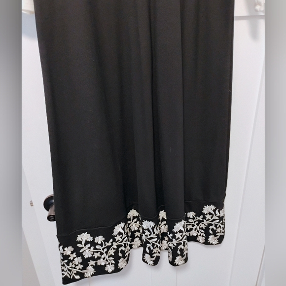 Christian Siriano for J. Jill Cream Black Embroidered Ponte Knit Dress - Picture 3 of 4